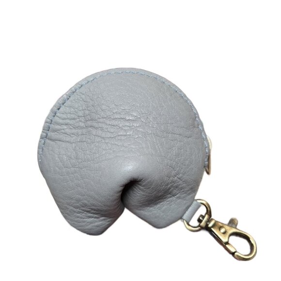 Portland Leather Goods Fortune Cookie Keychain in Nimbus Gray Pebbled Leather - Picture 2 of 3